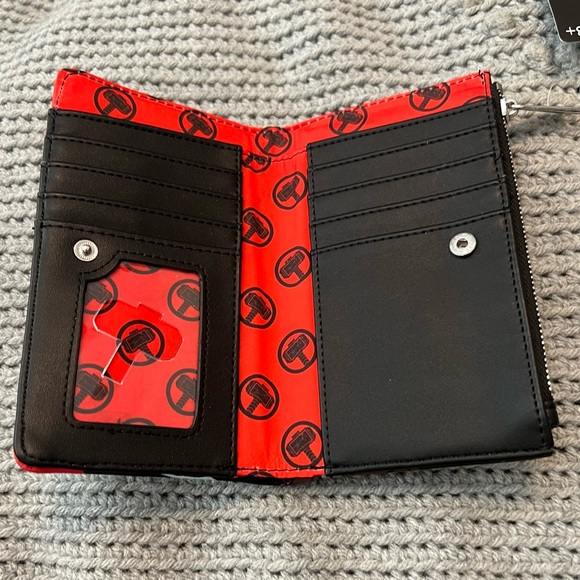 Thor Loungefly Wallet NWT (4 x 6 1/2) - Picture 5 of 7
